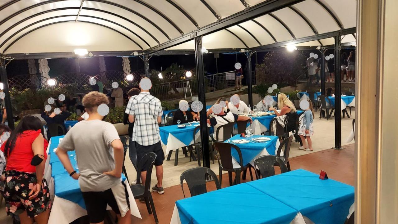 Hotel La Lampara *