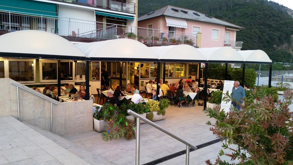 Hotel La Lampara Deiva Marina