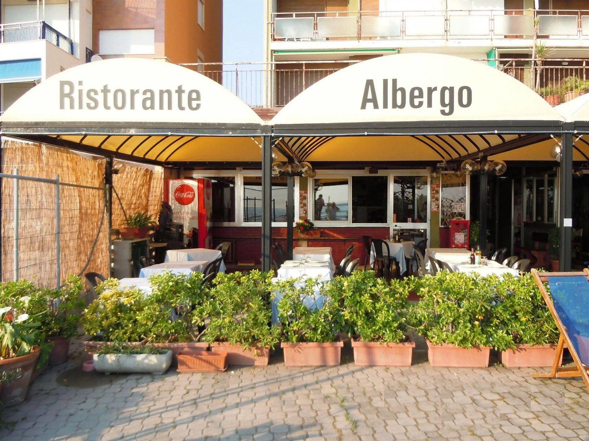 Hotel La Lampara *